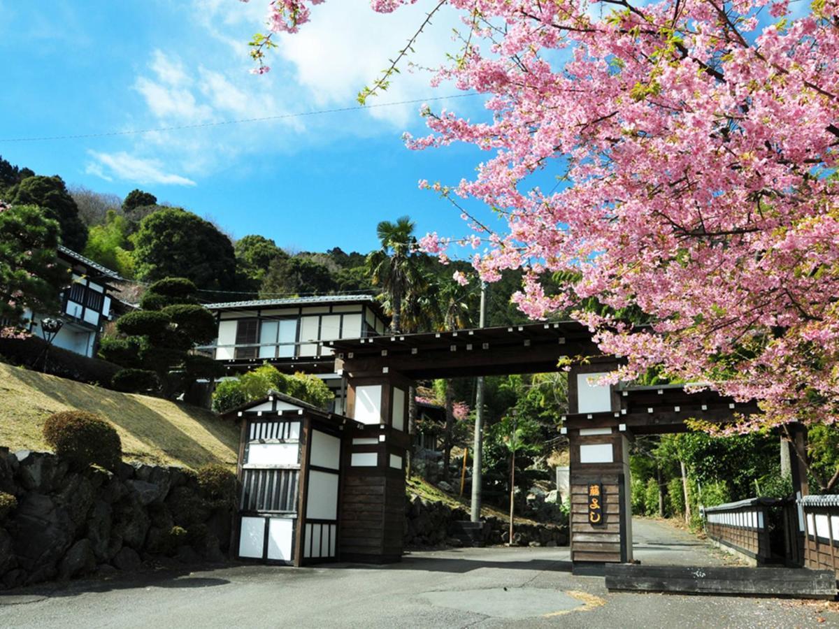 Yokohama Fujiyoshi Izuten Ito  Exterior photo