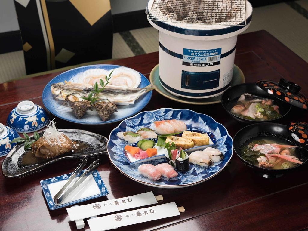Yokohama Fujiyoshi Izuten Ito  Exterior photo